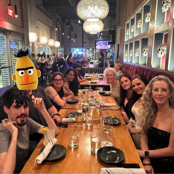 🎉Bags, Accessories, Beauty & Skincare w/ MVEmily🎉 Live Show Notifications! - Picture 2 of 11